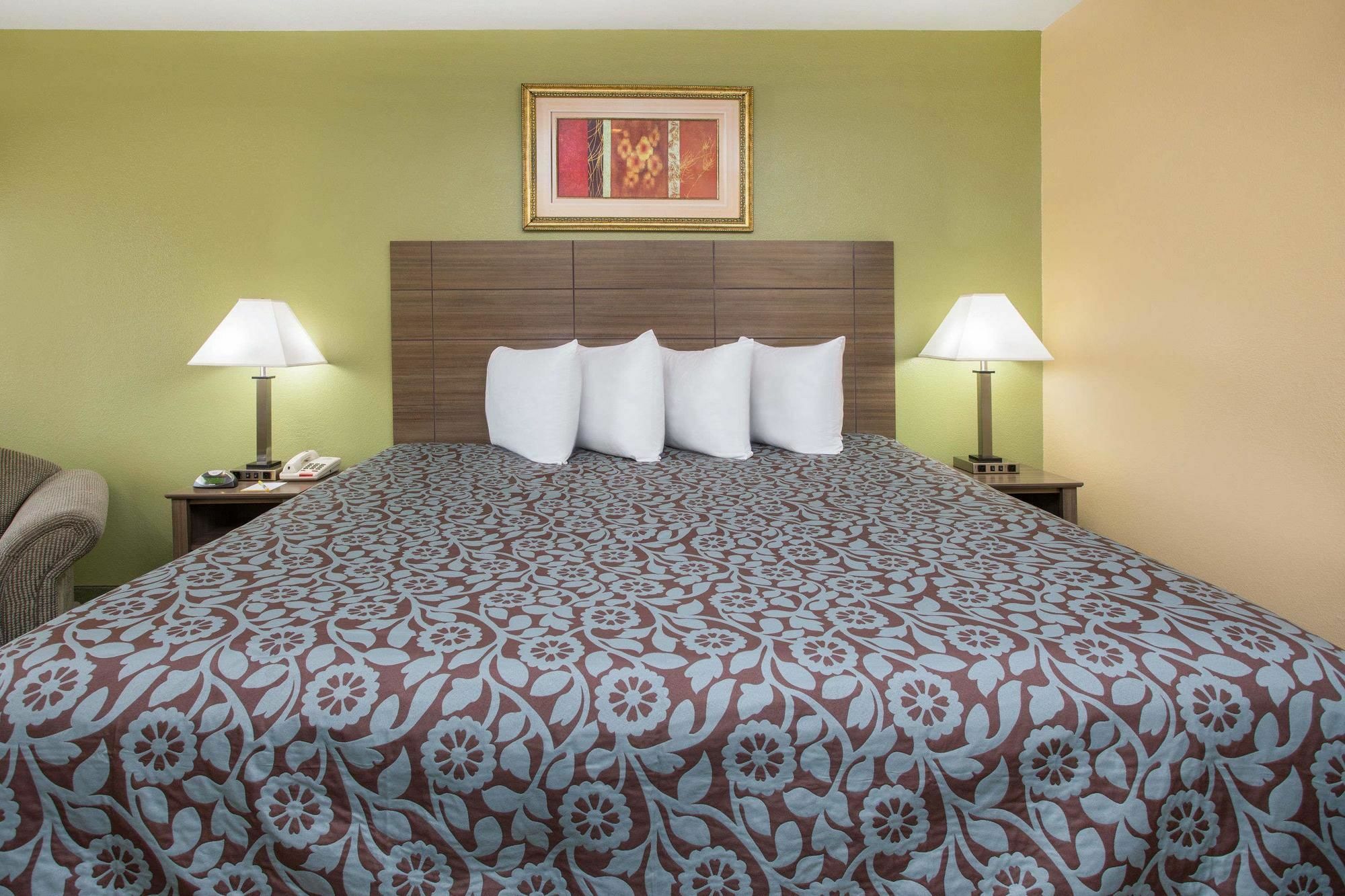 Days Inn By Wyndham Abbeville Exterior foto
